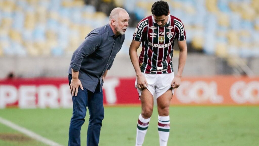 Técnico do Fluminense, Mano Menezes é ‘freguês’ do Flamengo no Brasileirão; veja números