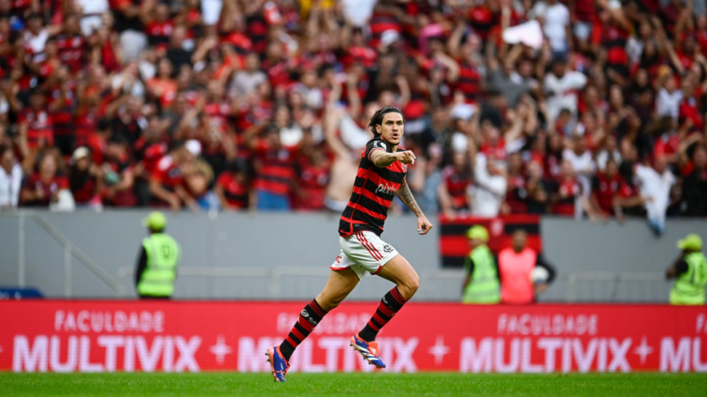 Pedro manda recado à torcida do Flamengo após vitória no Brasileirão