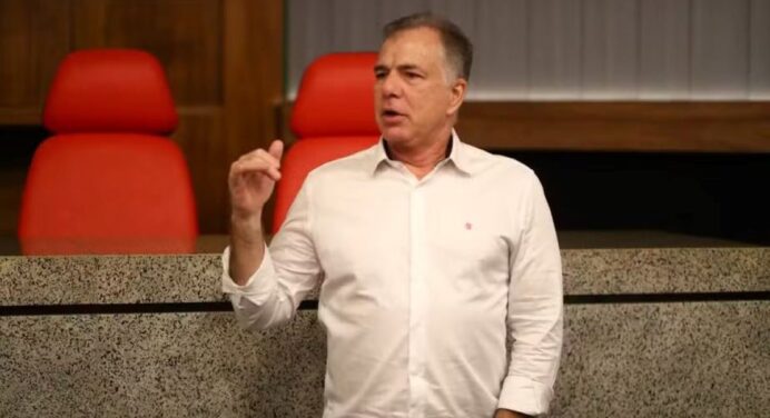Mais um vice-presidente do Flamengo pede demissão por questões políticas