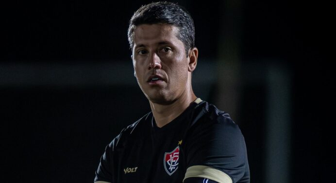 Adversário do Flamengo, Vitória não vence há 3 jogos no Brasileirão