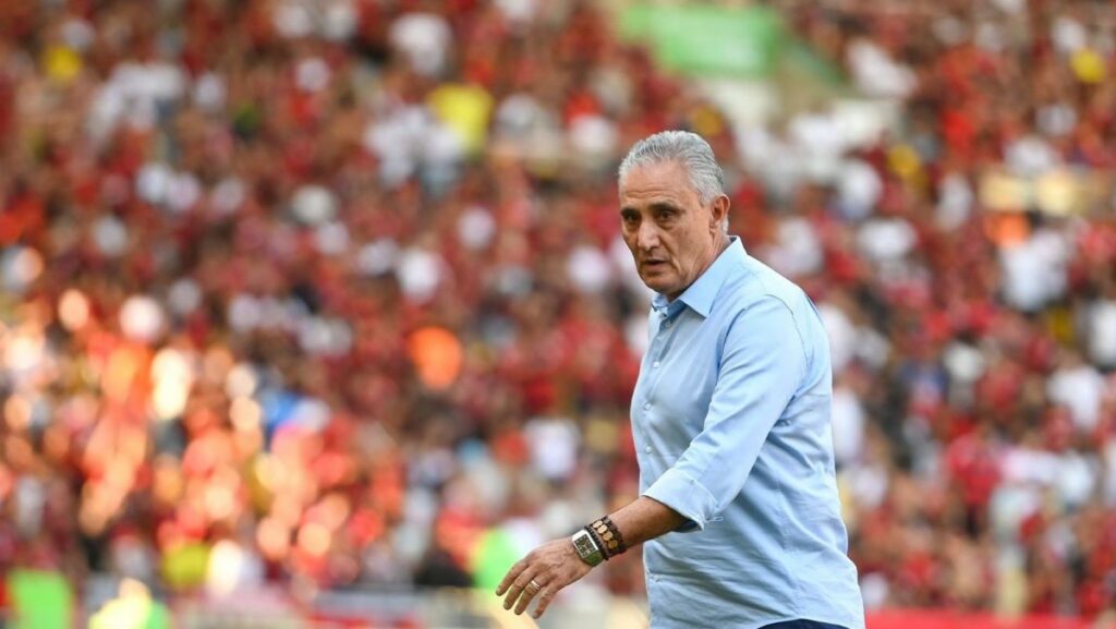 “Tite, vai tomar…”: torcida do Flamengo perde a paciência no Maracanã e canta contra técnico