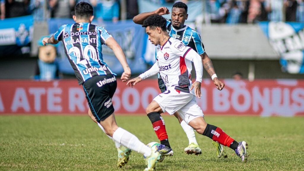 Vitória perde último jogo antes de enfrentar Flamengo pelo Brasileirão