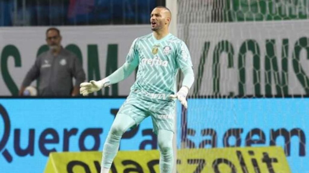 Faz mais cera! Torcedores do Flamengo provocam Weverton e Palmeiras após vitória na Copa do Brasil