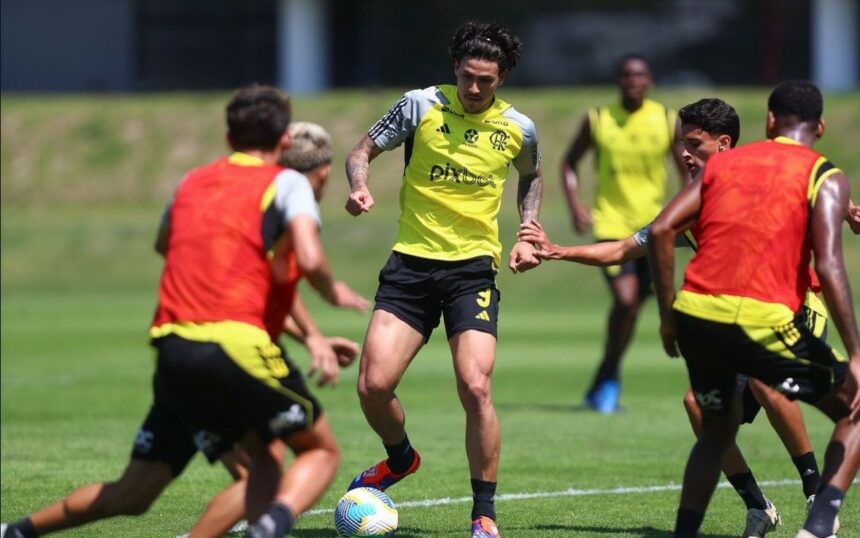 Pedro treinando no Flamengo