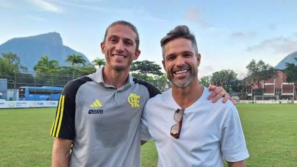 Diego Ribas faz pedido especial a Filipe Luís após título mundial do Flamengo