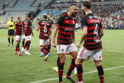 Fabrício Bruno e Léo Pereira