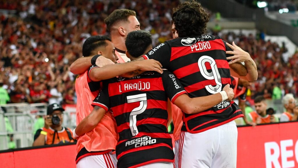 Flamengo terá 10 mudanças no time titular em próximo jogo do Brasileirão, contra o São Paulo