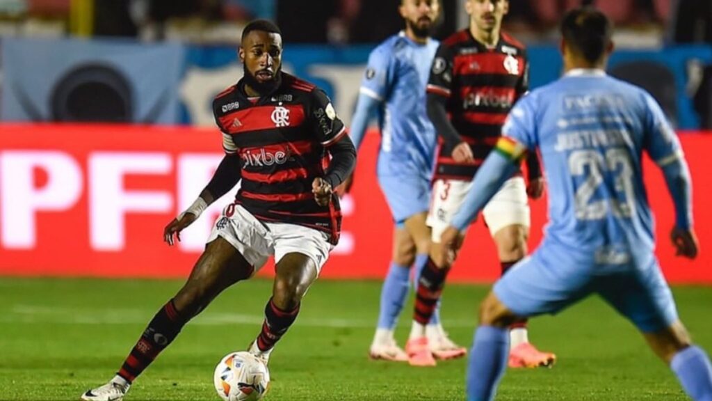 “É sinistro jogar em La Paz”: Gerson exalta raça do Flamengo e comemora classificação na Libertadores