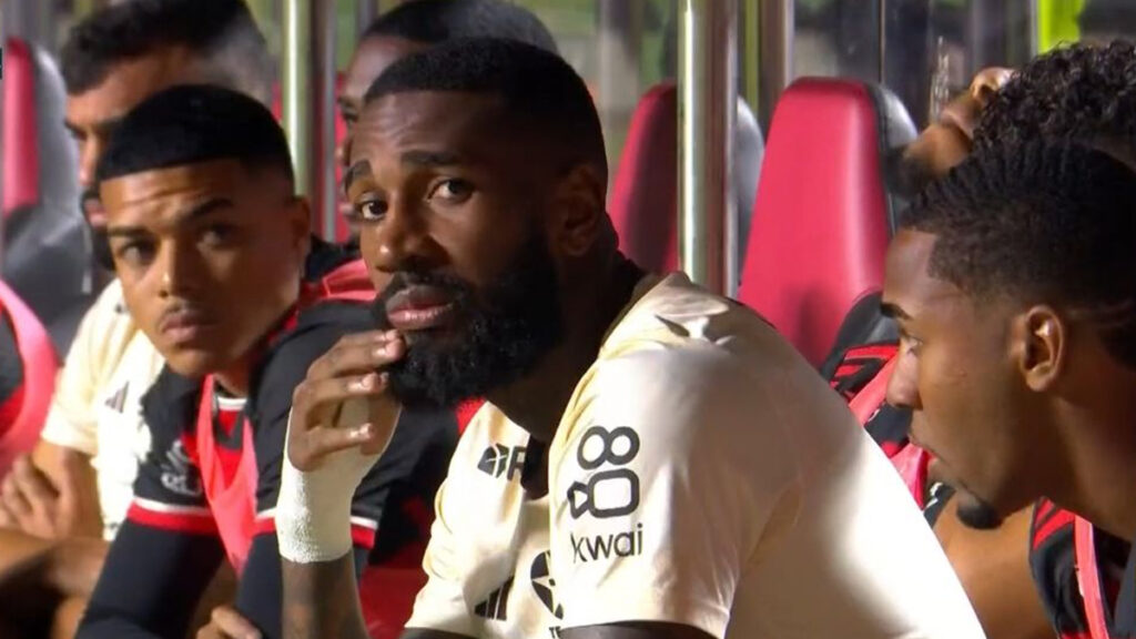 Bastidores: Gerson pediu para jogar contra o São Paulo e teve que ser convencido por comissão técnica para ficar no banco