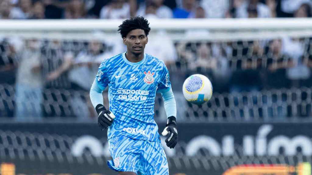 Corinthians tem 3 ex-jogadores do Flamengo em provável escalação para jogo do Brasileirão