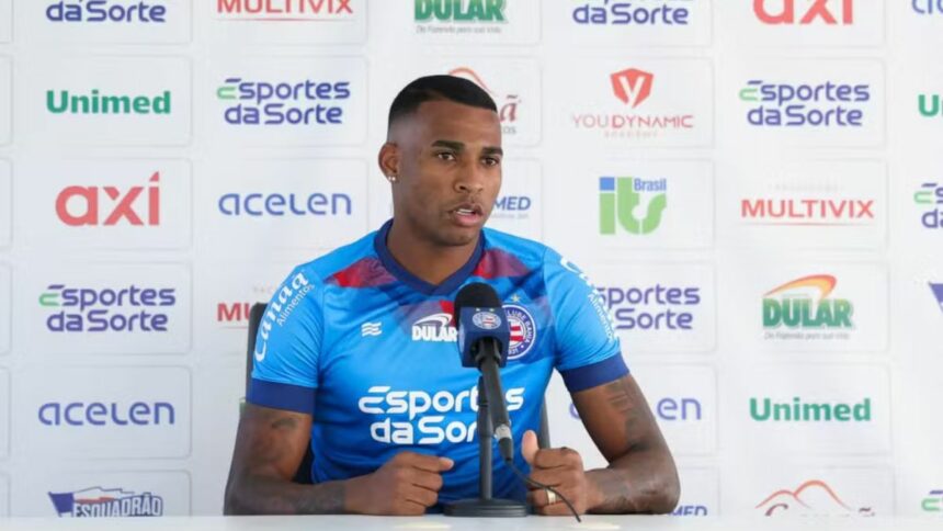 Jean Lucas durante entrevista coletiva.