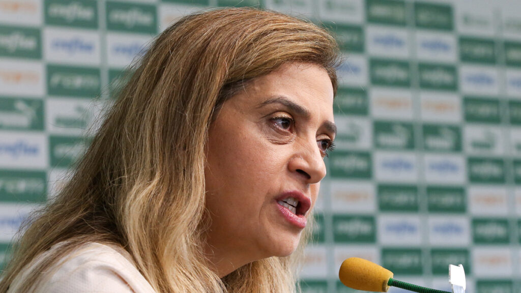 Presidente do Palmeiras, Leila Pereira volta a ficar do lado do Flamengo e se irrita com falta de fair play financeiro