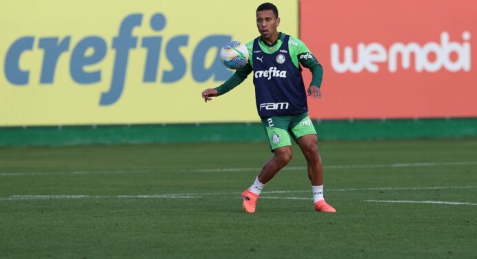 Lateral do Palmeiras projeta jogo com Flamengo: “Sabemos da nossa força”