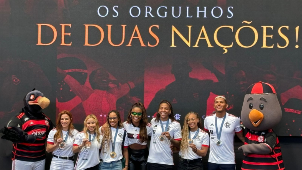 Flamengo homenageia medalhistas olímpicos em Paris com ‘festa’ na Gávea