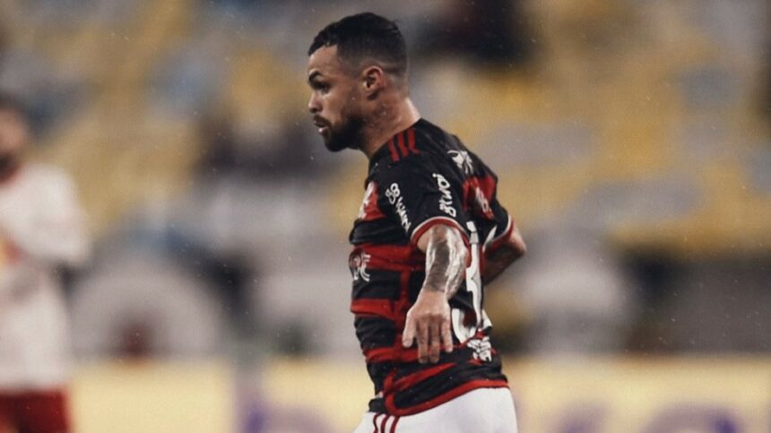 Flamengo define data para volta de Michael aos gramados