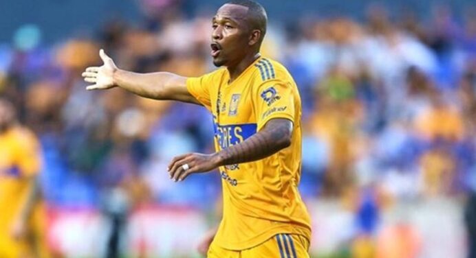 Ex-Flamengo, Samir se aproxima de acerto com time do Brasileirão