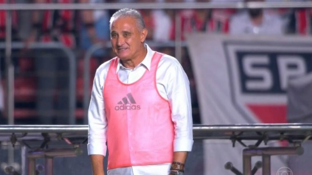 Tite rasga elogios ao Botafogo, mas admite: “Flamengo não pode perder de 4”