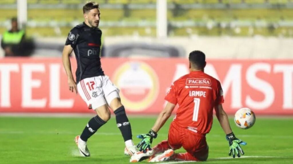 Vem mais por aí? Goleiro do Bolívar tem média de 3 gols sofridos por jogo contra o Flamengo