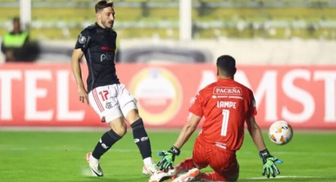 Vem mais por aí? Goleiro do Bolívar tem média de 3 gols sofridos por jogo contra o Flamengo