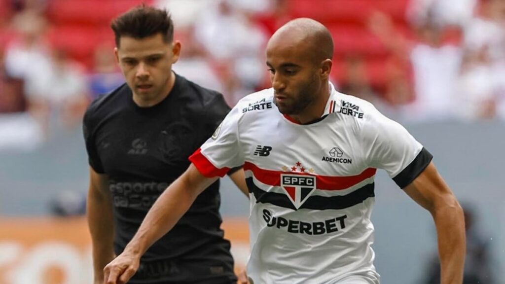 São Paulo vence Corinthians e passa Flamengo na tabela do Brasileirão