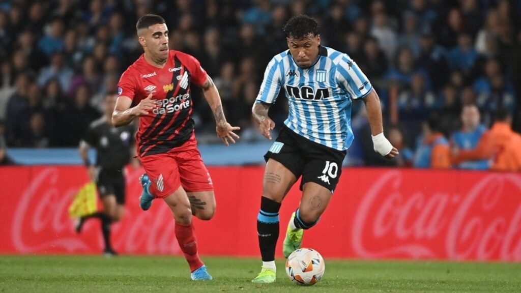 Athletico-PR sofre goleada e está eliminado da Sul-Americana; time enfrenta Flamengo no domingo