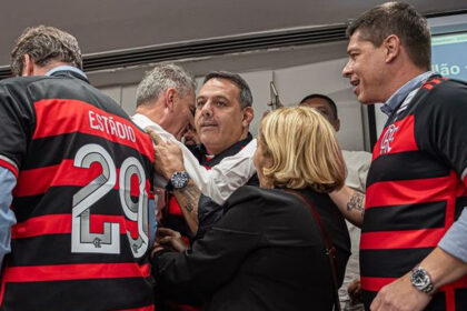 Flamengo em leilão do terreno