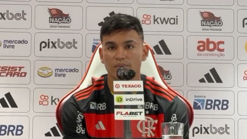 Alcaraz se compara com meia do Flamengo e expõe características: “Tenho muita garra, não gosto de perder”