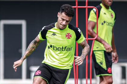 Philippe Coutinho em treino no Vasco