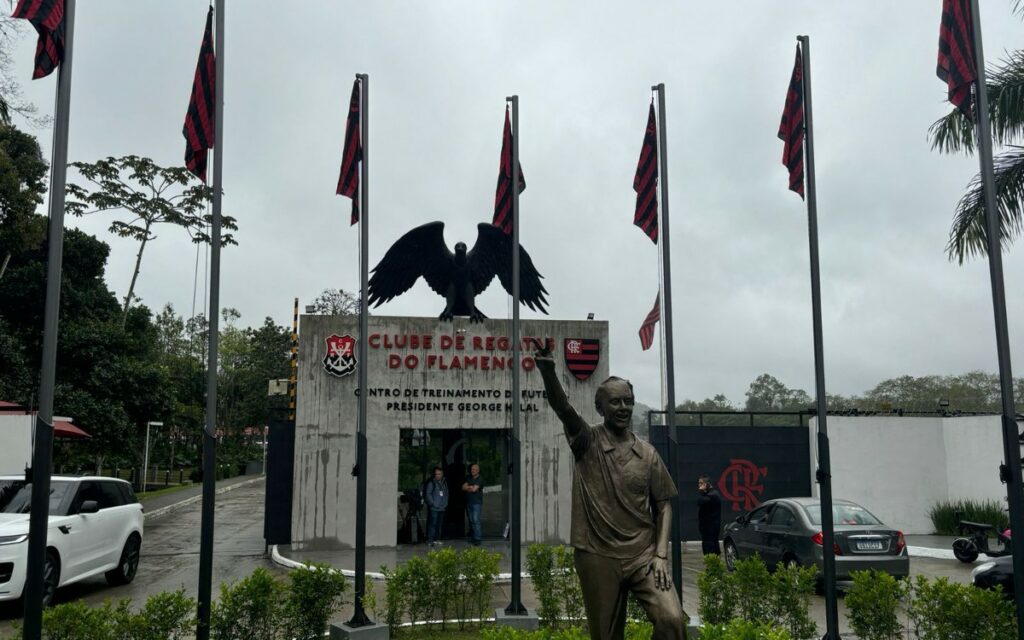 Torcida organizada promete manifestação no CT do Flamengo antes de próximo jogo da Libertadores