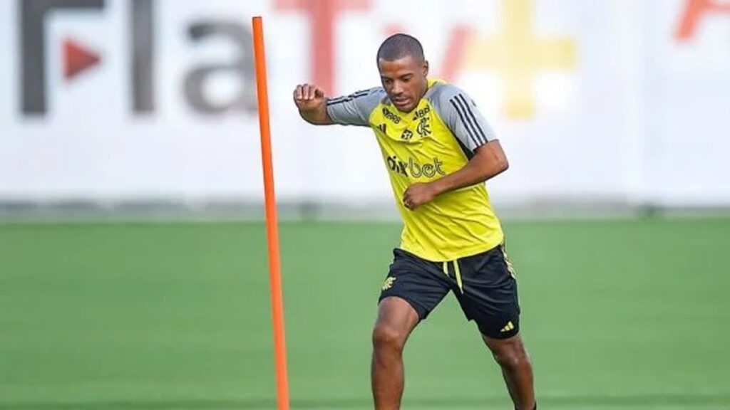 Em campo após o treino: De La Cruz ‘corre contra o tempo’ para ficar à disposição do Flamengo na Libertadores