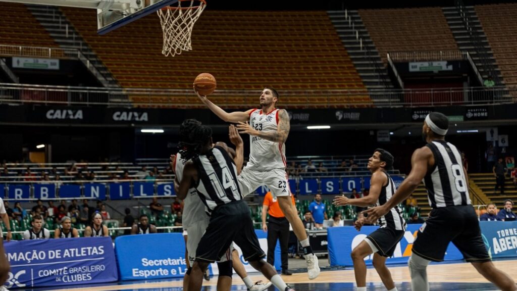 Flamengo vence Botafogo e avança às semifinais do Abertura do NBB