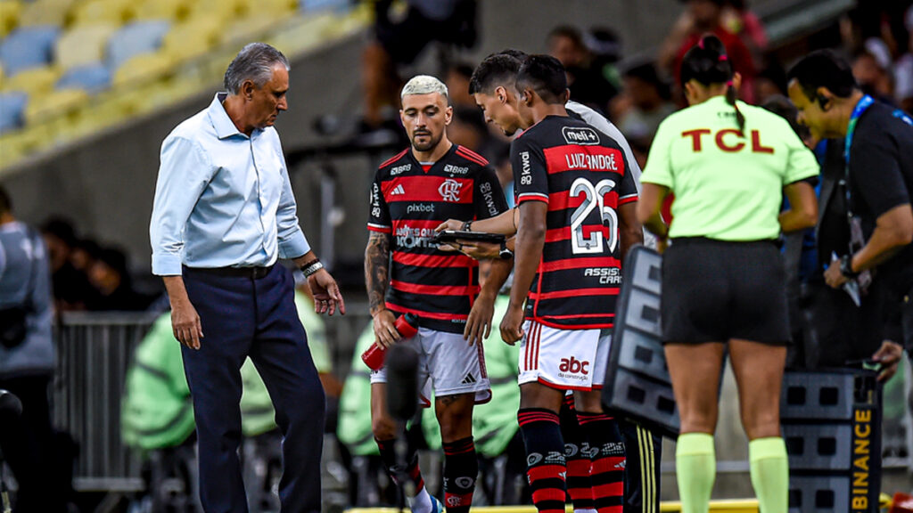 Semifinalista da Copa do Brasil e eliminado na Libertadores: Flamengo encerra setembro com apenas 38% de aproveitamento