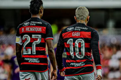 Gabigol e Bruno Henrique pelo Flamengo