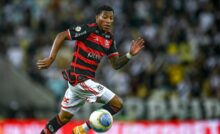 Gonzalo Plata em estreia pelo Flamengo