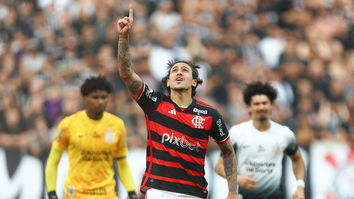 Torcedores escolhem Pedro como melhor atacante do Flamengo em 2024