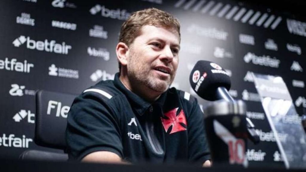 Título ‘empate contra o Flamengo’? Técnico do Vasco celebra resultado no clássico: “Estamos felizes”