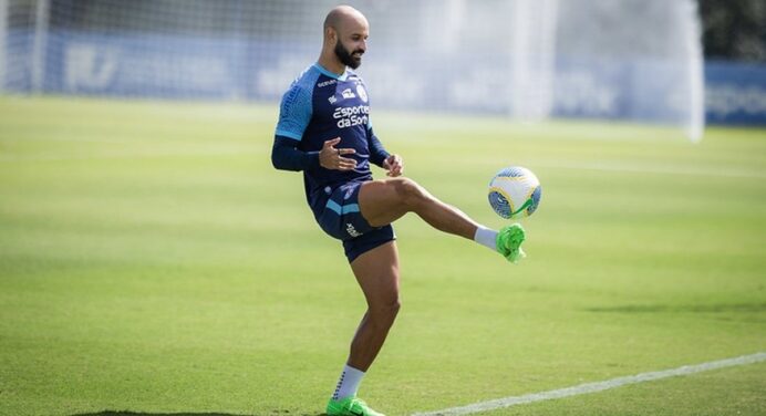 Bahia recebe boa notícia antes de jogo contra o Flamengo e poderá contar com 2 jogadores recuperados de lesão