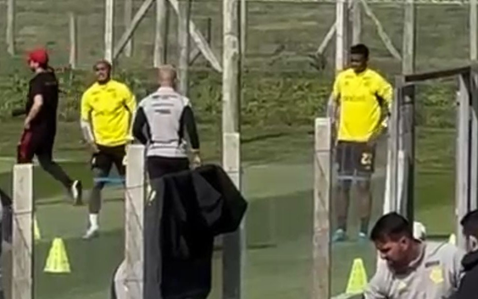 Gabigol em campo, Wesley e Carlinhos treinam separados e mais: veja detalhes de treino do Flamengo nesta quarta