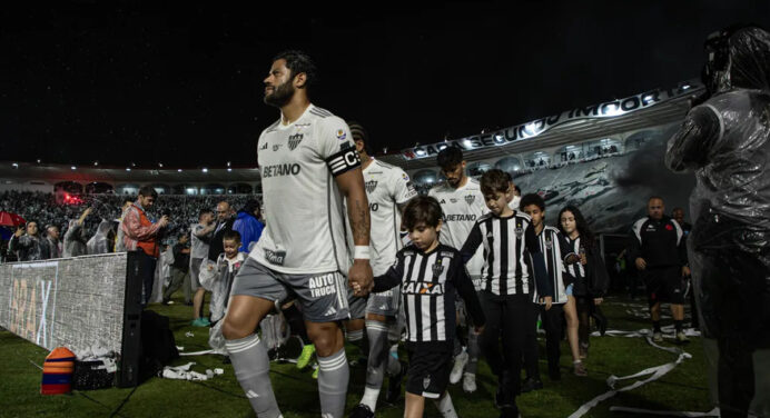 Adversário do Flamengo na Copa do Brasil, Atlético-MG enfrenta o River nesta terça pela Libertadores