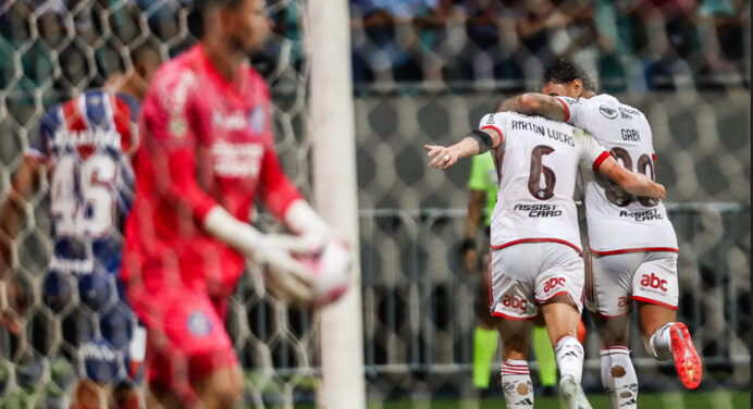Efeito Filipe Luís: Flamengo quebra sequência de 4 derrotas seguidas fora de casa no Brasileirão