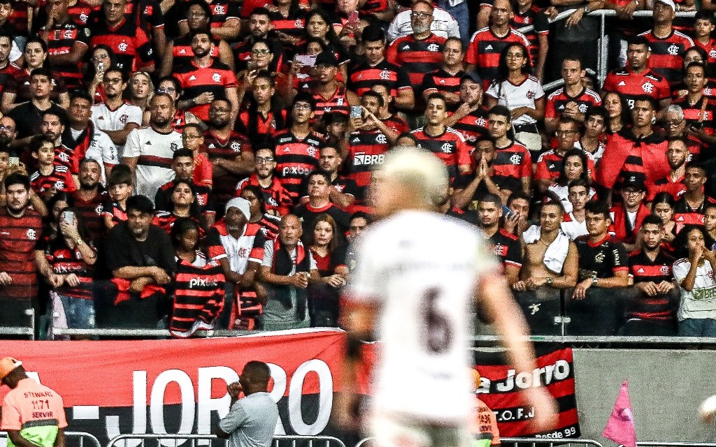 Filipe Luís abre o jogo sobre disputa na lateral esquerda do Flamengo