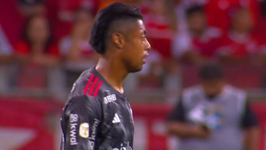 Bruno Henrique em ação pelo Flamengo