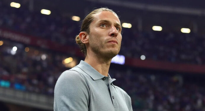 Escalação do Flamengo: Filipe Luís faz 5 mudanças em provável time para jogo contra o Corinthians