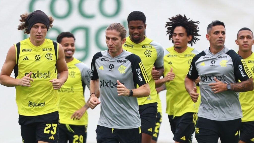 Elenco do Flamengo se reapresenta para iniciar preparação especial com foco em jogo contra o Fluminense