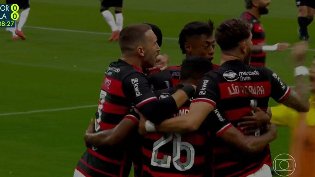 “Tinha que se classificar por ele”: Gerson dedica vaga do Flamengo à final da Copa do Brasil para Bruno Henrique