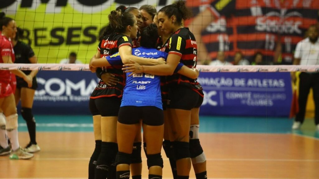 Flamengo tem atuação irreconhecível e perde a 1ª na Superliga Feminina de Vôlei