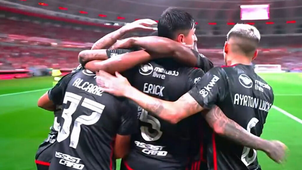 Filipe Luís prepara 3 mudanças no time titular do Flamengo contra o Cruzeiro