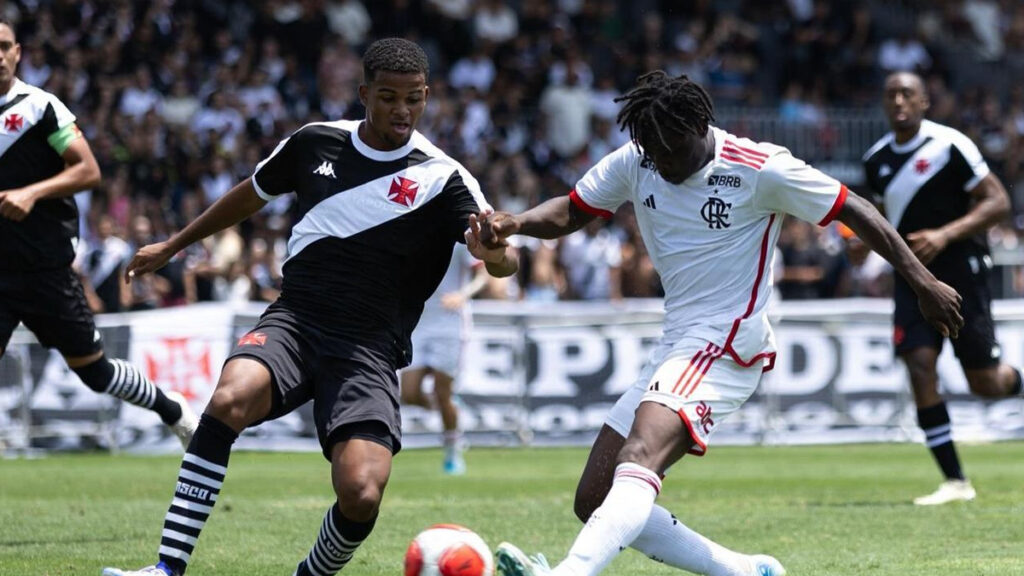 Flamengo tem jogador expulso no início e perde final do Carioca Sub-20 para o Vasco