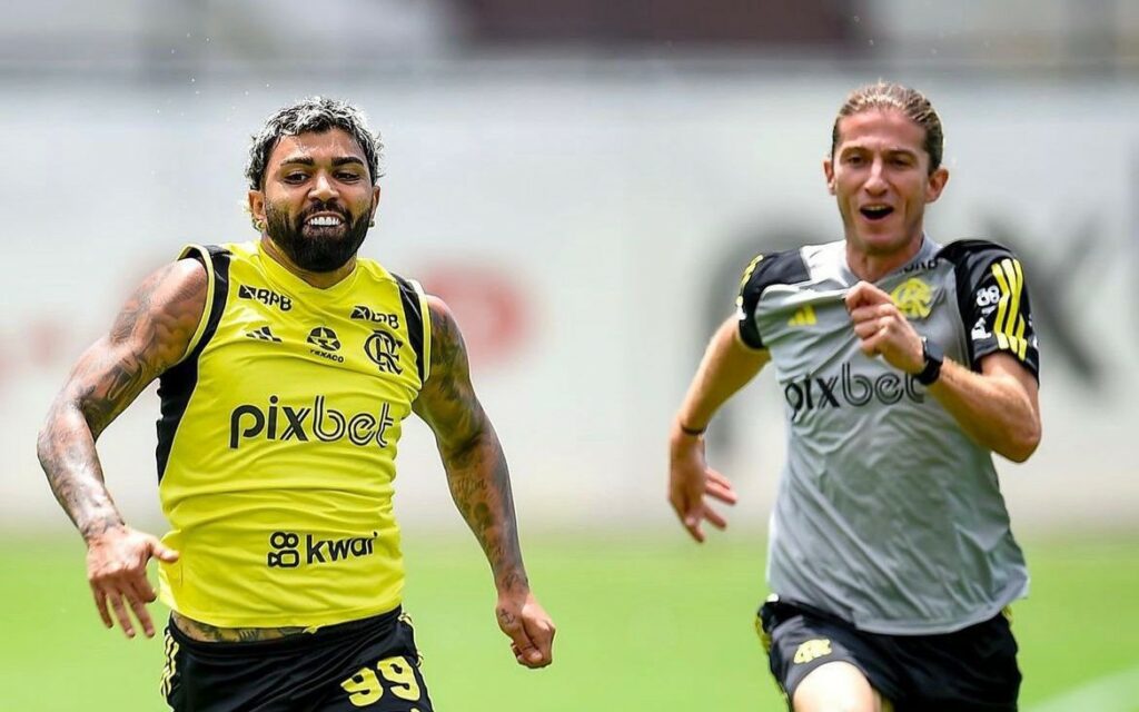 Filipe Luís e Gabigol repetem cena de filme Rocky Balboa em treino do Flamengo