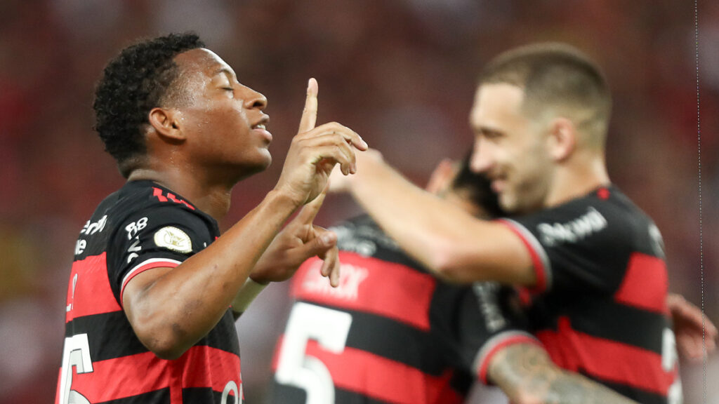 Plata desabafa após 1° gol pelo Flamengo e faz agradecimento especial aos companheiros de time